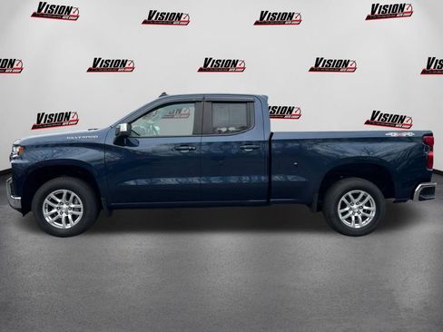 Used 2022 Chevrolet Silverado 1500 LT AWD/4WD image 8