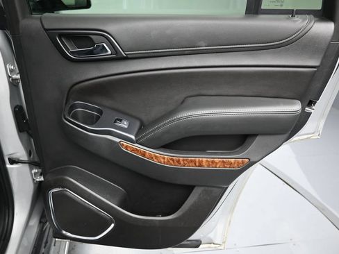 Used 2020 Chevrolet Tahoe Premier AWD/4WD image 42