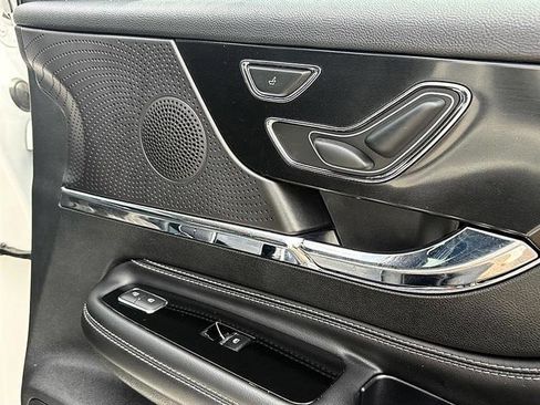 Used 2023 Lincoln Corsair FWD image 33