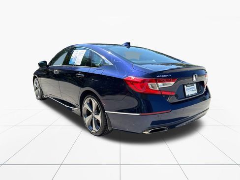 Used 2018 Honda Accord Touring image 6