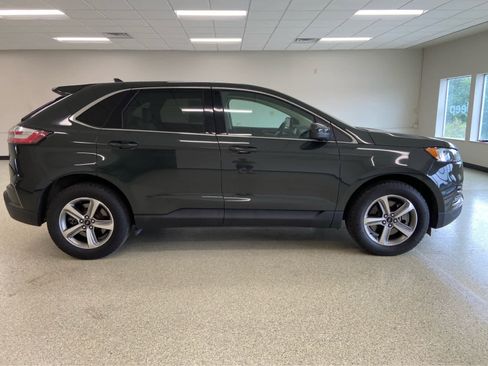 Used 2024 Ford Edge SEL w/ Convenience Package image 6