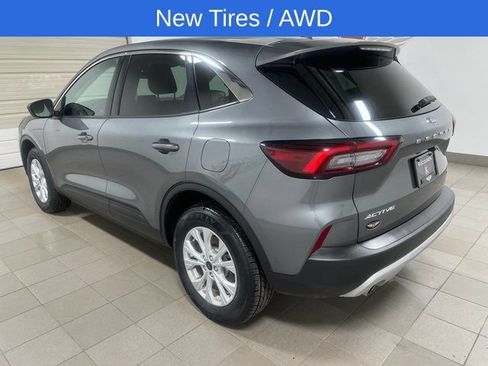Used 2024 Ford Escape Active AWD/4WD image 4