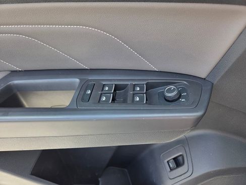 Used 2023 Volkswagen Atlas SE FWD image 23