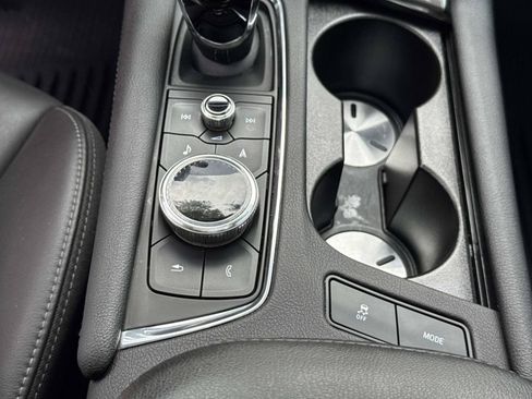 Used 2023 Cadillac XT6 Premium Luxury FWD image 24