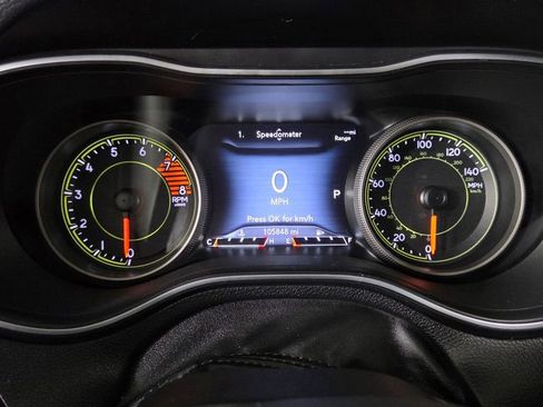 Used 2020 Jeep Cherokee Trailhawk AWD/4WD image 24