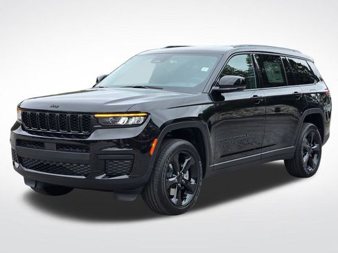 New 2025 Jeep Grand Cherokee L Altitude AWD/4WD image 2