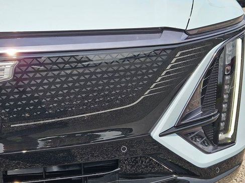 New 2026 Cadillac Lyriq Premium Sport image 17