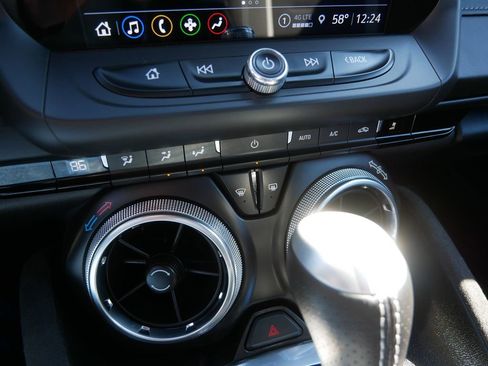 Used 2022 Chevrolet Camaro SS image 38