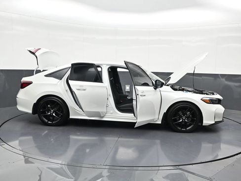 Used 2025 Honda Civic Sport image 32