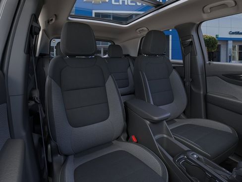 New 2026 Chevrolet TrailBlazer LT w/ Midnight Edition FWD image 17