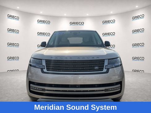 Used 2024 Land Rover Range Rover SE AWD/4WD image 2