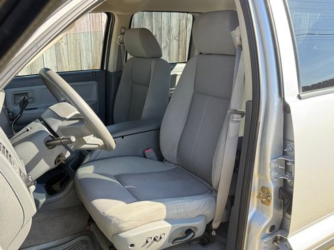 Used 2006 Dodge Dakota SLT image 15