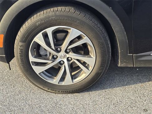 Used 2023 Buick Envision Essence image 9