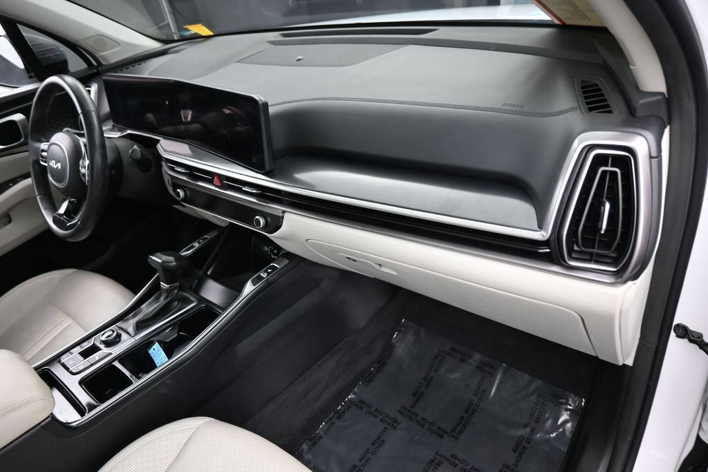 Used 2024 Kia Sorento S w/ Panoramic Sunroof Package FWD image 48