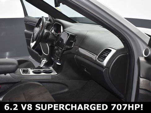 Used 2021 Jeep Grand Cherokee Trackhawk w/ Trailer Tow Group IV image 13