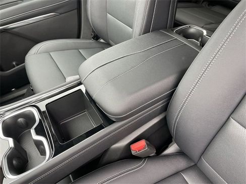 New 2026 Chevrolet Traverse LT w/ Driver Confidence Package image 21