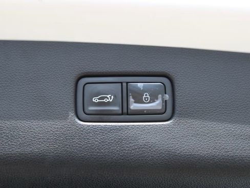 Used 2022 Genesis GV70 2.5T w/ Select Package image 40