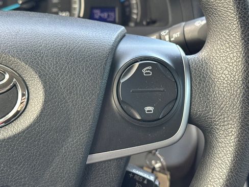 Used 2012 Toyota Camry LE FWD image 28