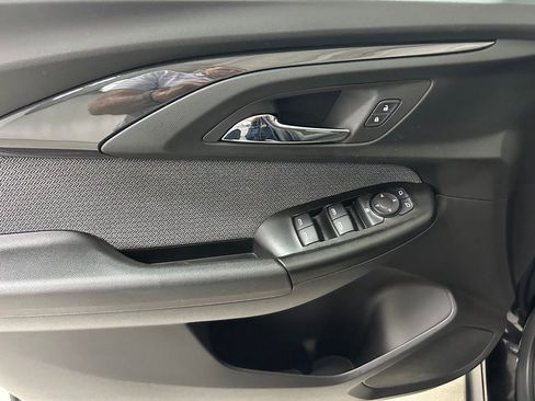 Used 2023 Chevrolet TrailBlazer LT w/ Convenience Package image 17