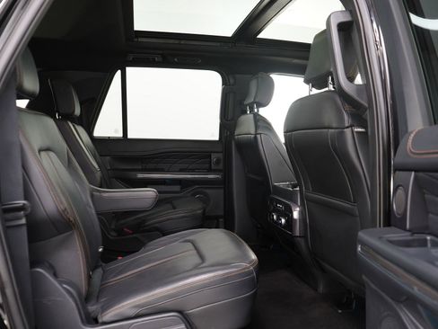 Used 2023 Ford Expedition Max Platinum AWD/4WD image 16