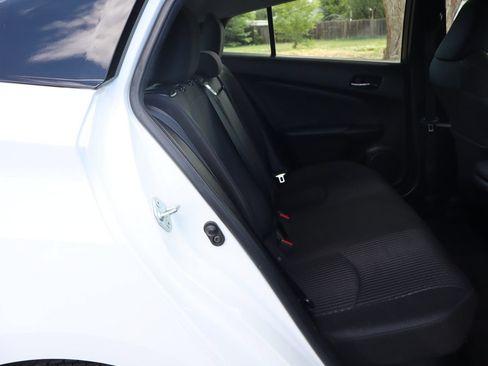 Used 2016 Toyota Prius Two FWD image 21