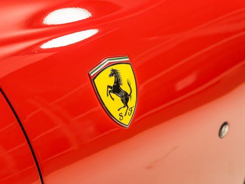 Used 2021 Ferrari 812 GTS RWD image 41