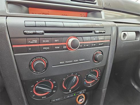 Used 2006 MAZDA MAZDA3 s Touring image 21