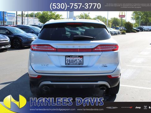 Used 2016 Lincoln MKC Select w/ Select Plus Package FWD image 8