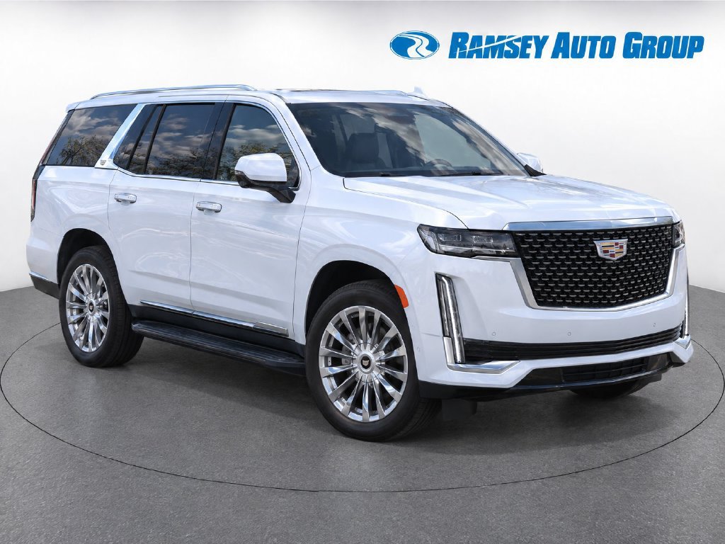 Used 2021 Cadillac Escalade Premium Luxury w/ LPO, Illumination Package AWD/4WD image 2