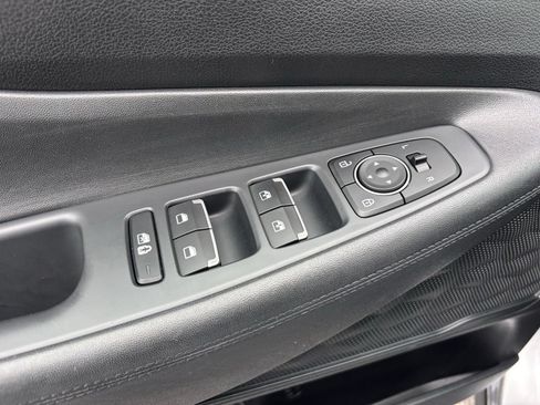 Used 2022 Hyundai Santa Fe SEL w/ Convenience Package FWD image 12