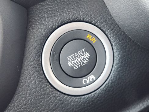 New 2026 RAM 1500 4x4 Crew Cab image 18