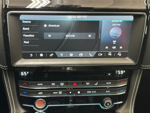 Used 2020 Jaguar F-PACE SVR AWD/4WD image 16