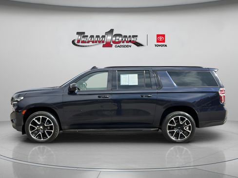 Used 2023 Chevrolet Suburban RST RWD image 6