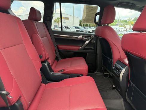 Used 2023 Lexus GX 460 Premium w/ Accessory Package AWD/4WD image 15