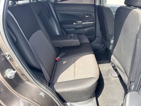 Used 2019 Mitsubishi Outlander Sport LE FWD image 23