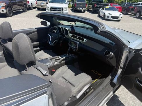 Used 2015 Chevrolet Camaro LT image 8
