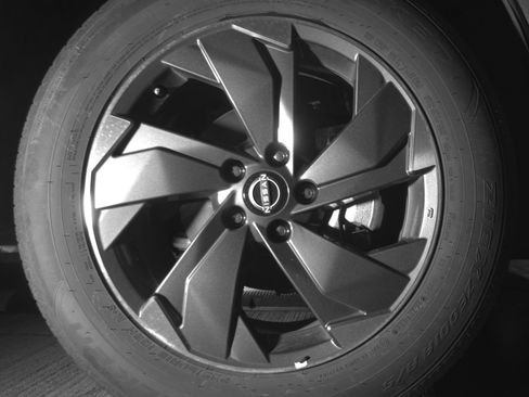 Used 2025 Nissan Rogue SV FWD image 13