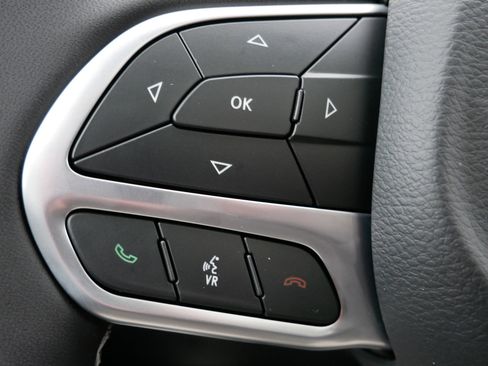 New 2026 Chrysler Pacifica Select image 20