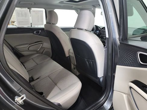Used 2021 Kia Soul EX FWD image 31