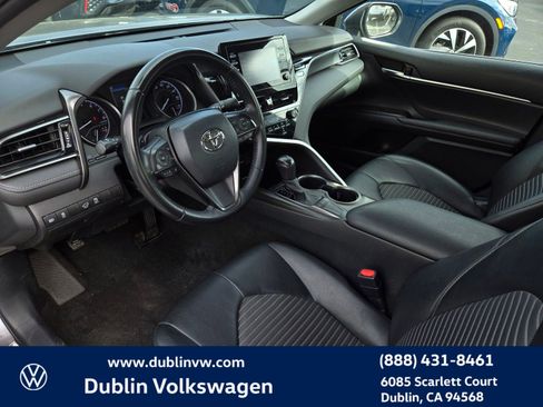 Used 2023 Toyota Camry SE image 9