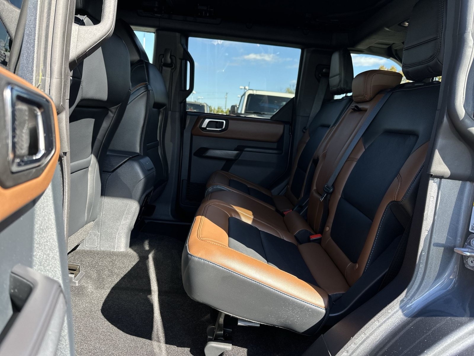 Used 2024 Ford Bronco Outer Banks AWD/4WD image 25