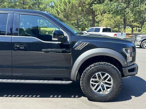 Used 2018 Ford F150 Raptor w/ Equipment Group 802A Luxury AWD/4WD image 7