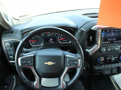 Used 2022 Chevrolet Silverado 3500 LT w/ Convenience Package AWD/4WD image 28