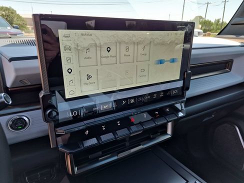 Used 2024 GMC Hummer EV 3X w/ Omega Edition AWD/4WD image 26