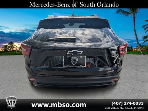 Used 2025 Chevrolet Trax RS w/ Driver Confidence Package FWD image 16