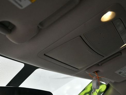 Used 2018 Nissan Pathfinder S image 20