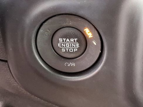 Used 2023 Jeep Wrangler Sport S image 19