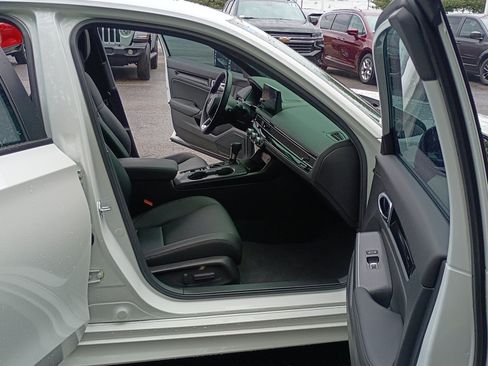 Used 2025 Honda Civic FWD Hybrid Sedan image 15