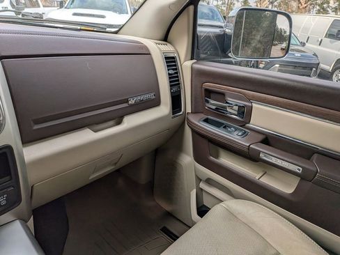 Used 2018 RAM 2500 Laramie image 17