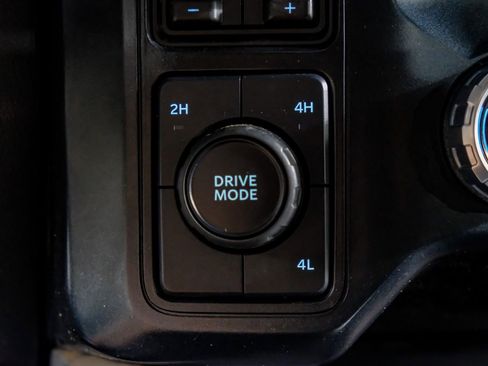 Used 2023 Ford F350 Lariat w/ FX4 Off-Road Package AWD/4WD image 24